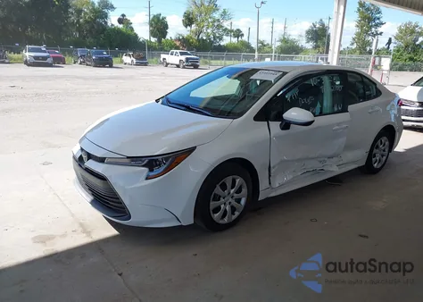 2025 Toyota Corolla Le z USA, uszkodzony, nr VIN 5YFB4MDE7SP358604